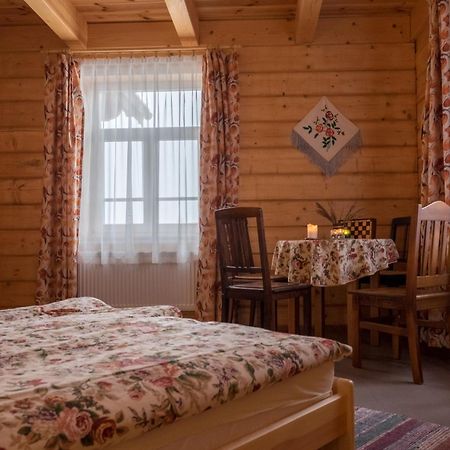Miodowa Kolonia Bed and Breakfast Białowieża Buitenkant foto