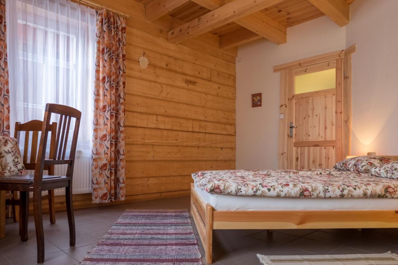 Miodowa Kolonia Bed and Breakfast Białowieża Buitenkant foto