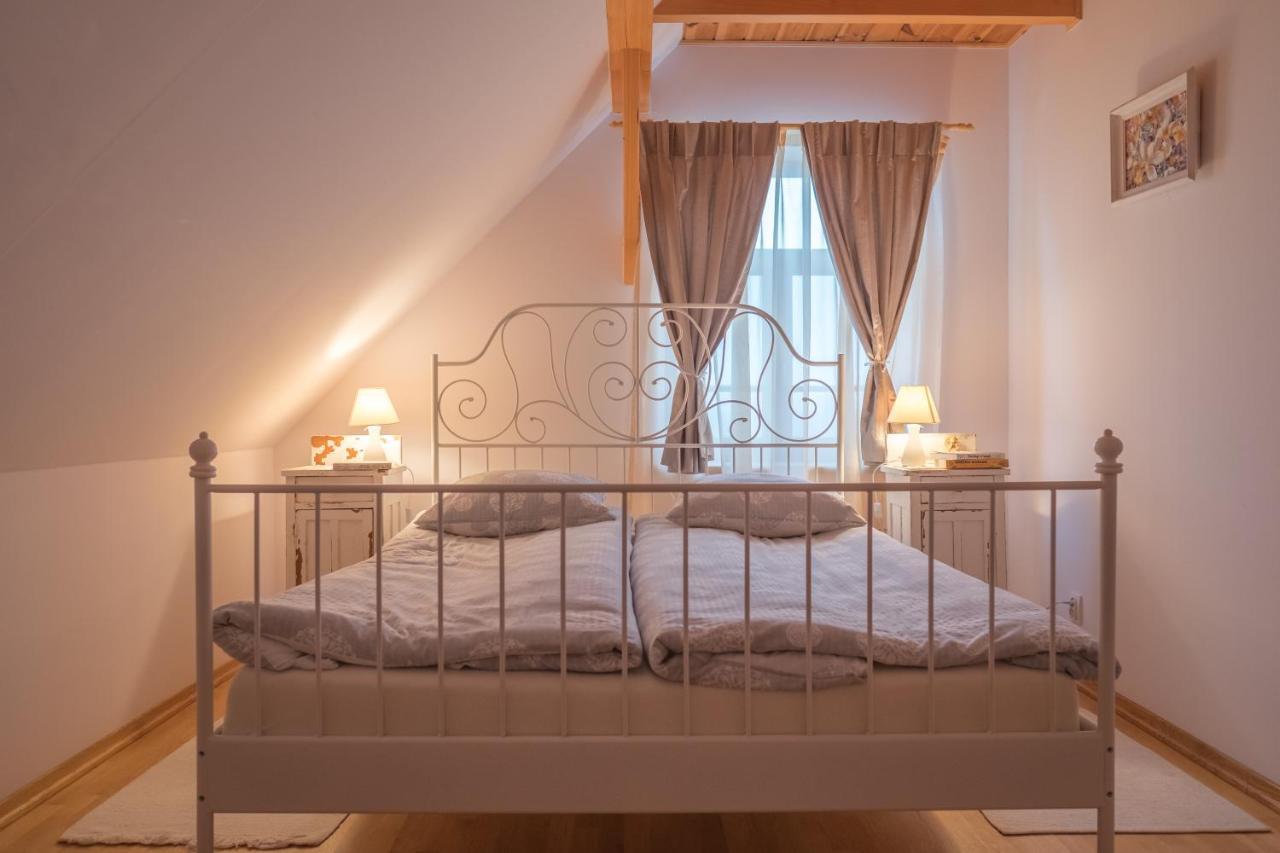 Miodowa Kolonia Bed and Breakfast Białowieża Buitenkant foto