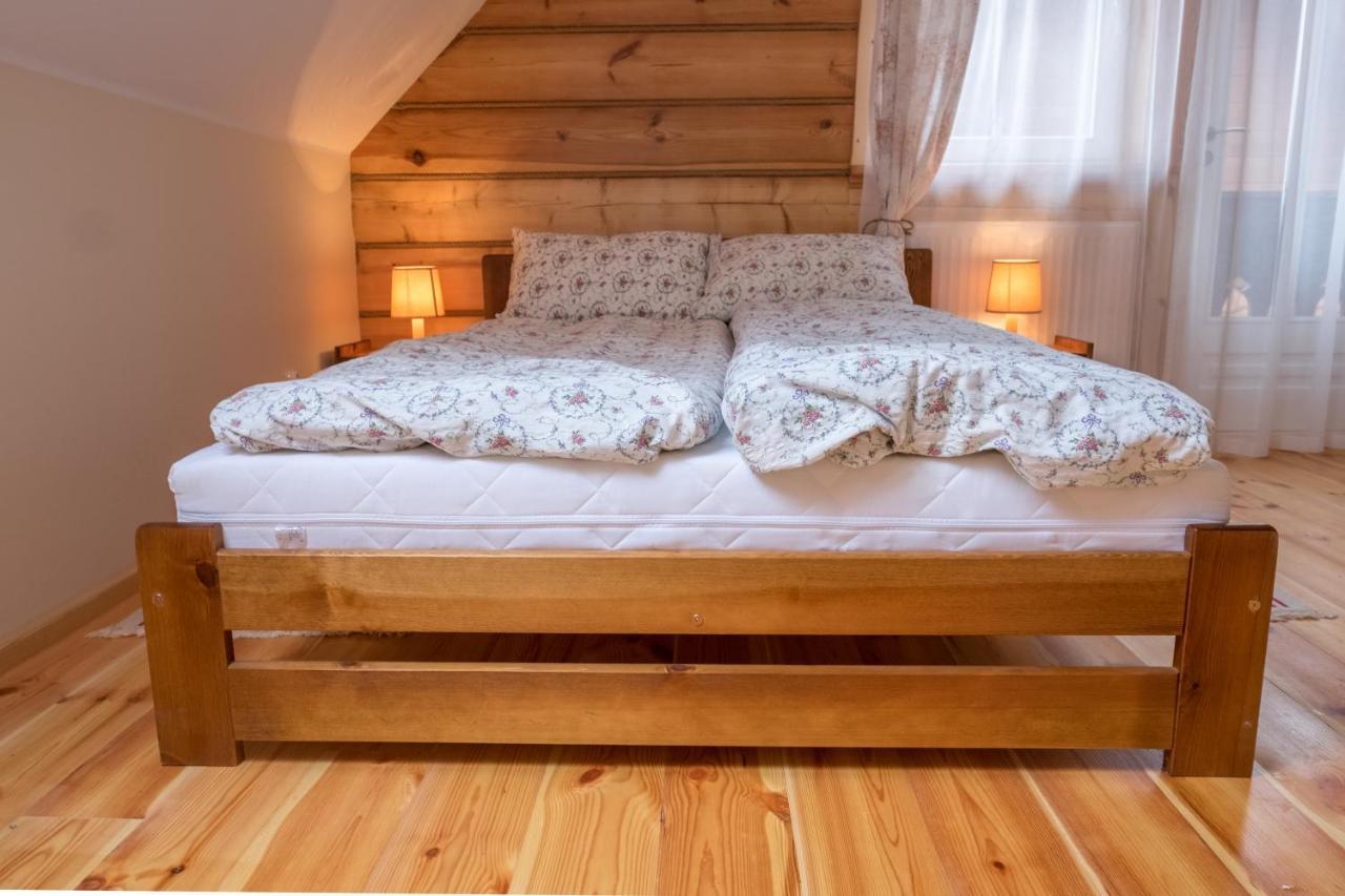 Miodowa Kolonia Bed and Breakfast Białowieża Buitenkant foto