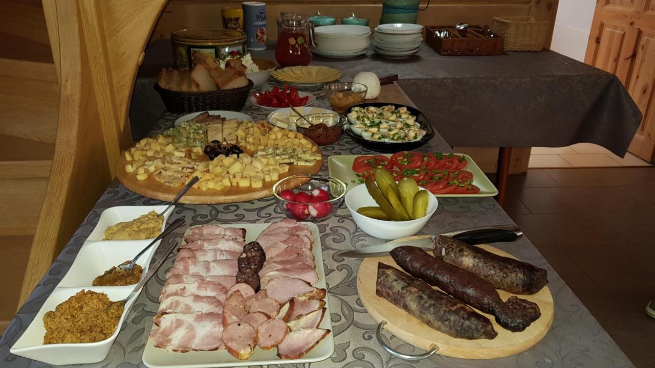 Miodowa Kolonia Bed and Breakfast Białowieża Buitenkant foto